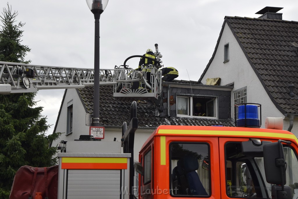 Feuer 2 Koeln Brueck Am Schildschen P45.JPG - Miklos Laubert